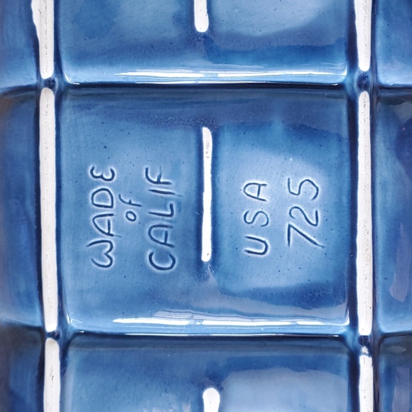 Wade of California Pottery Divided Dish 💙 - Picture 7 of 7